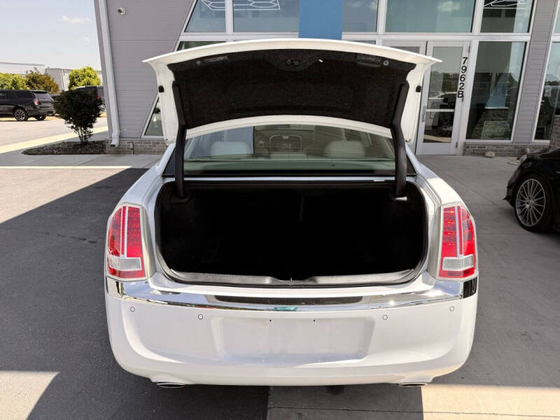 2011 Chrysler 300 C