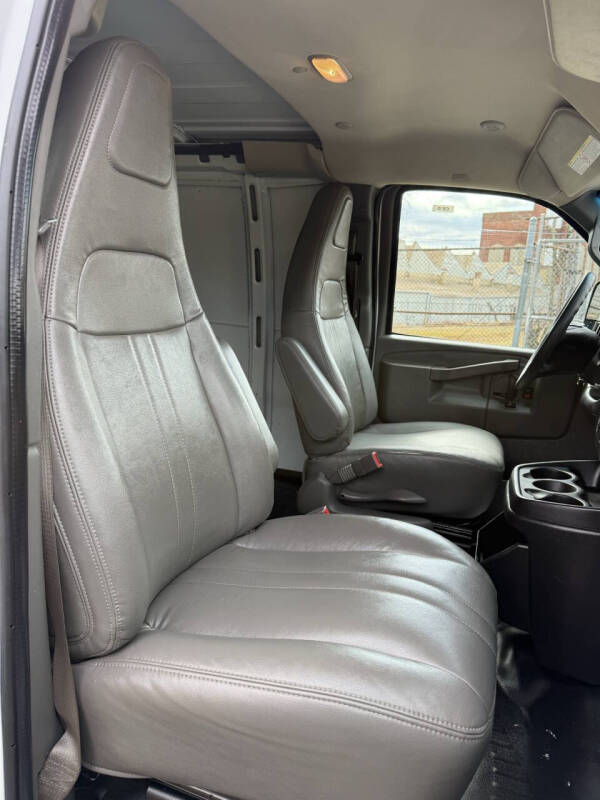 2020 GMC Savana 2500