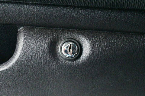 2004 Ford Thunderbird Deluxe
