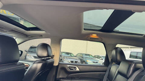 2018 Nissan Pathfinder Platinum