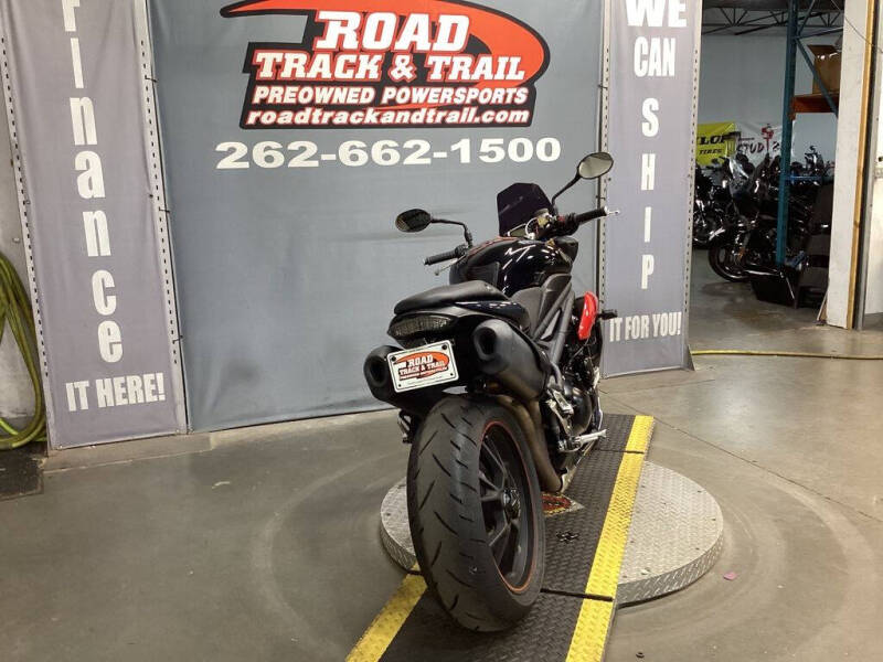 2015 Triumph Speed Triple R ABS