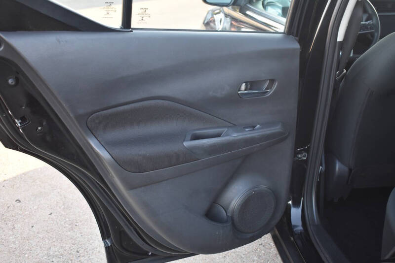 2021 Nissan Kicks SV