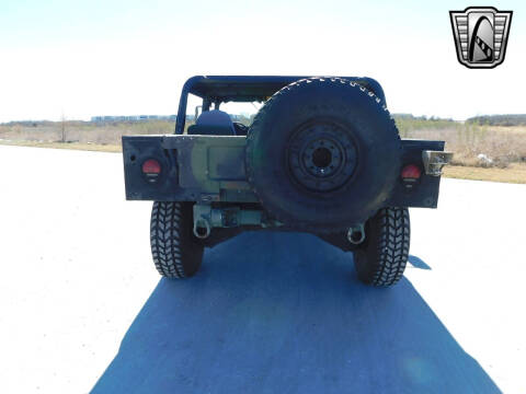 2002 AM General M1123