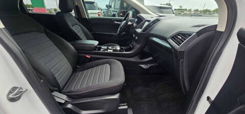 2020 Ford Edge SE