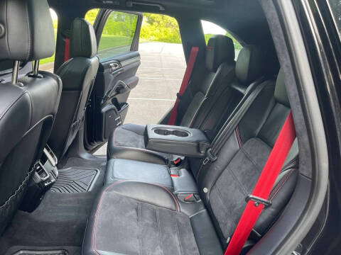 2017 Porsche Cayenne GTS