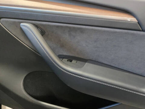 2024 Tesla Model Y Performance