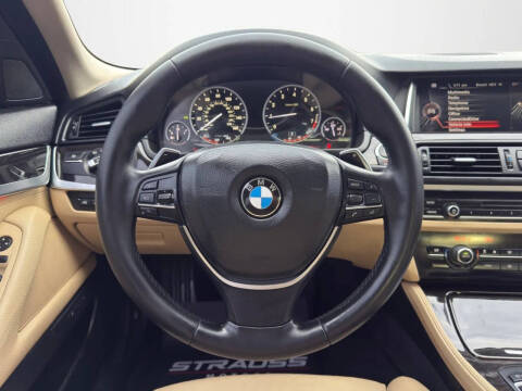 2016 BMW 5 Series 528i