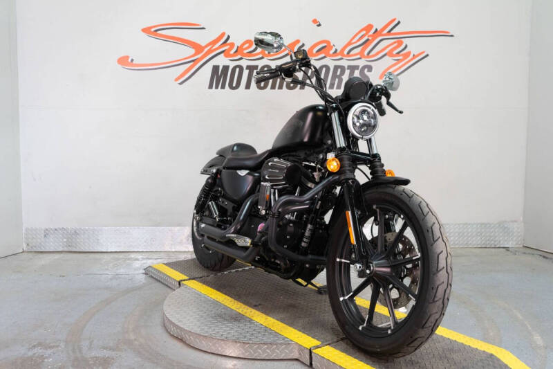 2016 Harley-Davidson Iron 883
