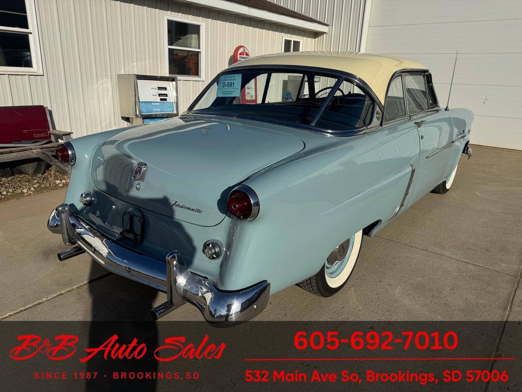 1952 Ford Crestline 15