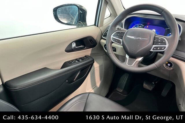 2024 Chrysler Pacifica Plug-In Hybrid