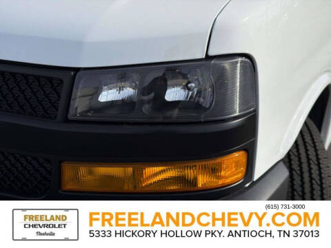 2025 Chevrolet Express 3500