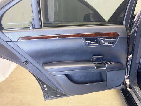 2011 Mercedes-Benz S-Class S 550 4MATIC