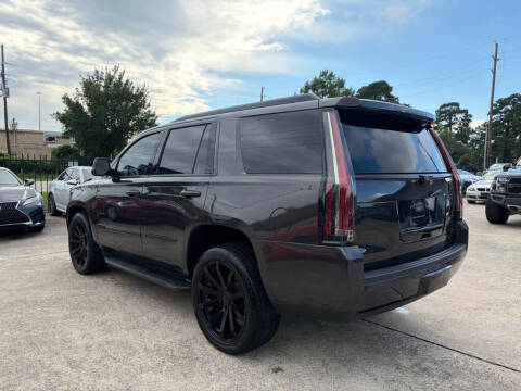 2016 Cadillac Escalade Luxury Collection