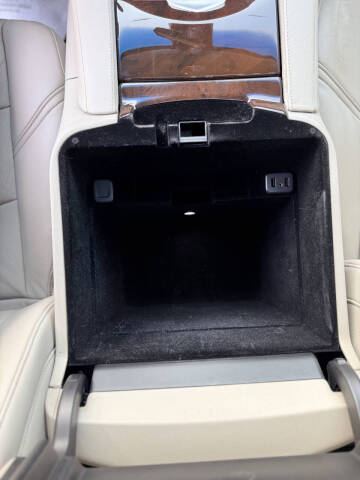 2017 Cadillac Escalade ESV Premium Luxury