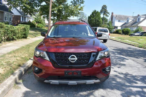 2020 Nissan Pathfinder SV