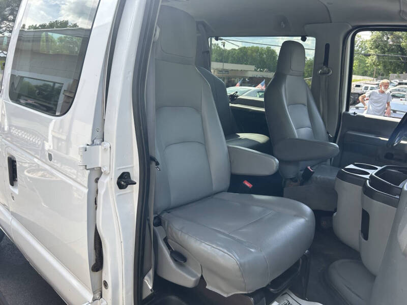 2012 Ford E-Series E-350 SD XL