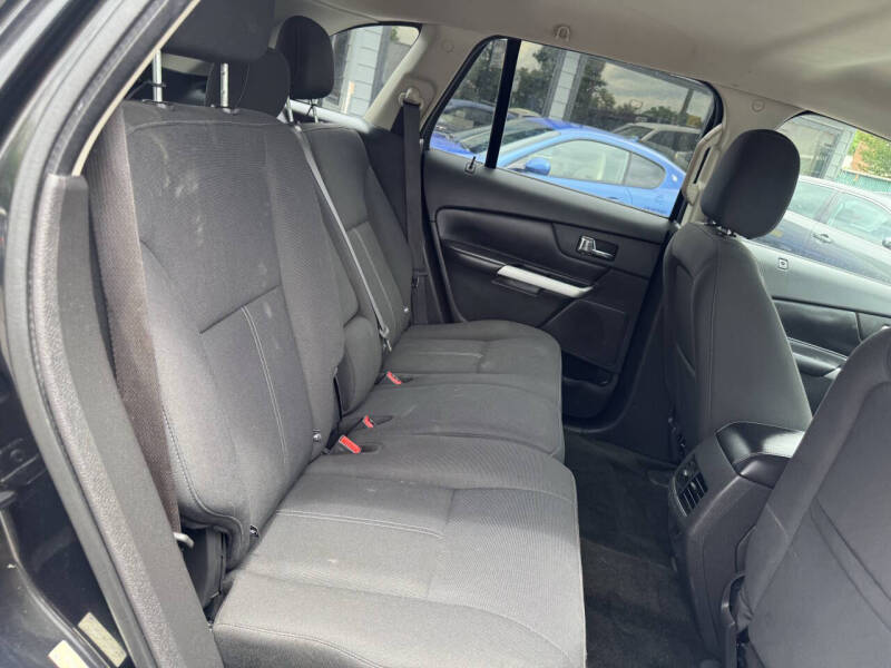 2013 Ford Edge SE