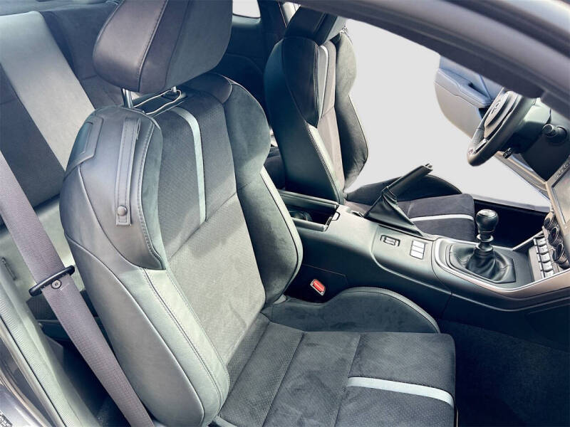 2025 Toyota GR86 Premium