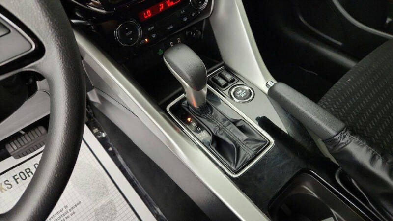 2025 Mitsubishi Eclipse Cross LE