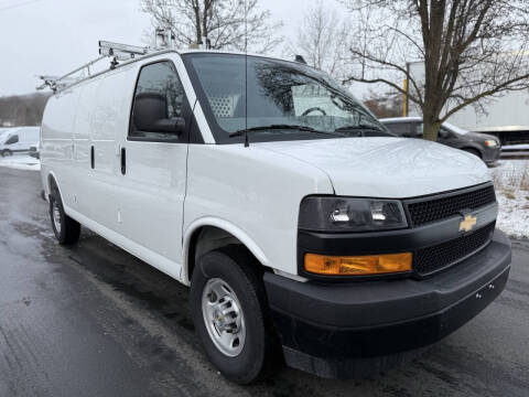 2025 Chevrolet Express 2500