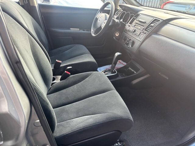 2011 Nissan Versa 1.8 S