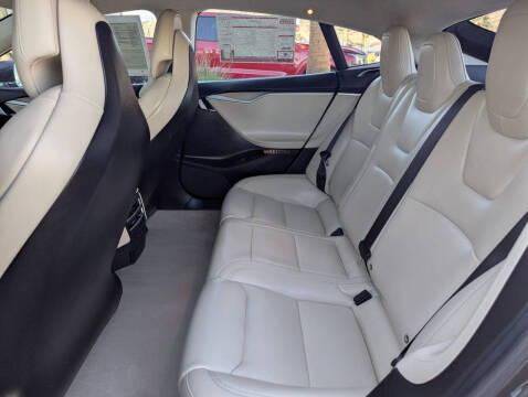 2017 Tesla Model S 75D