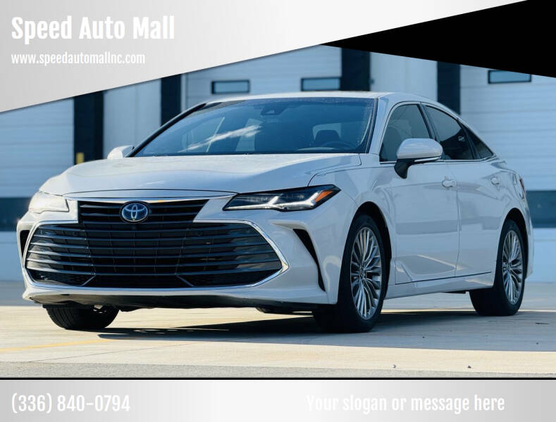 2022 Toyota Avalon Limited's photo