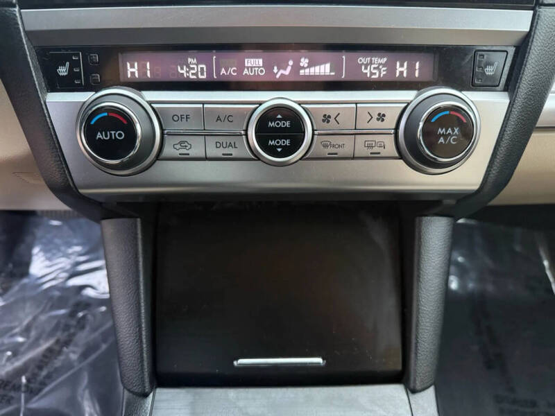 2017 Subaru Outback 2.5i Premium