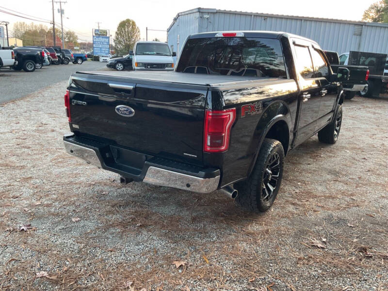 2016 Ford F-150 Lariat photo 11