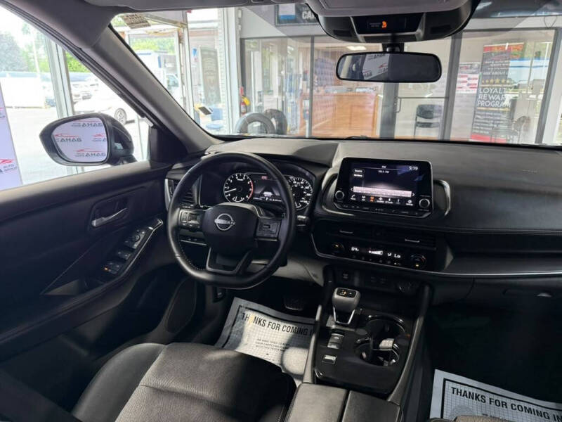 2026 Nissan Rogue SV