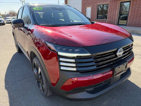 2025 Nissan Kicks SR