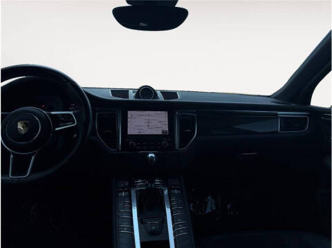 2017 Porsche Macan S