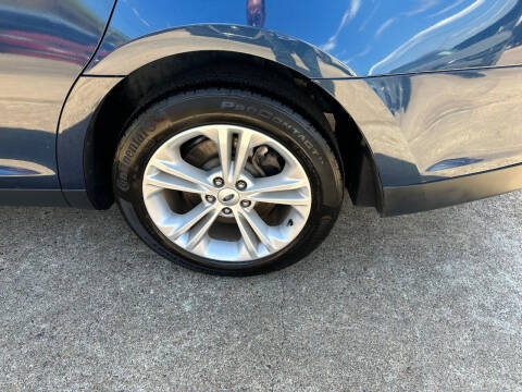 2016 Ford Taurus SEL