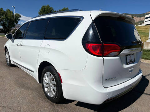 2019 Chrysler Pacifica Touring L