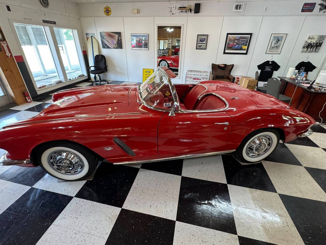 1962 Chevrolet Corvette 26