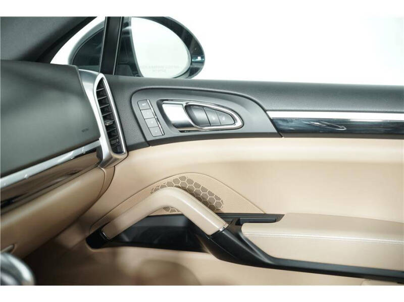 2018 Porsche Cayenne S