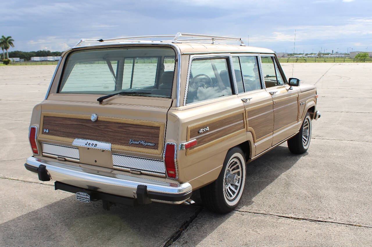 1989 Jeep Grand Wagoneer 94