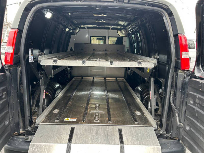 2019 Chevrolet Express 2500