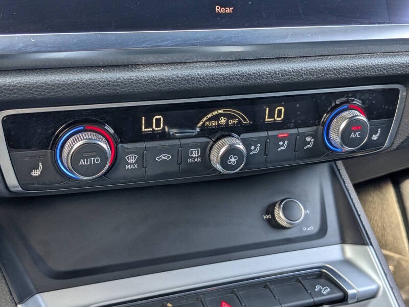 2020 Audi Q3 quattro Premium 45 TFSI