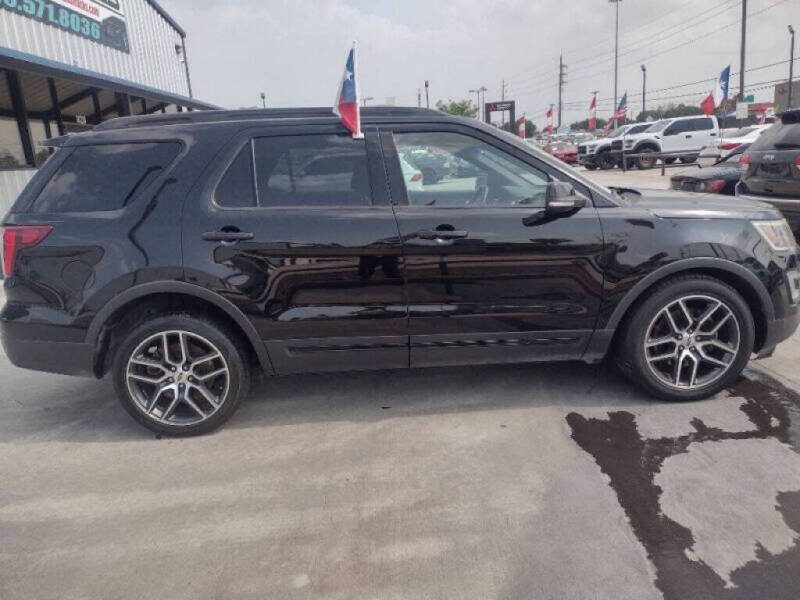 2016 Ford Explorer Sport