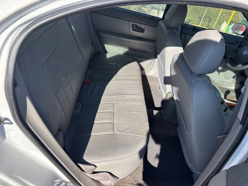 2005 Mercury Sable LS