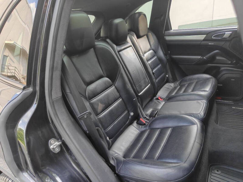 2015 Porsche Cayenne Turbo