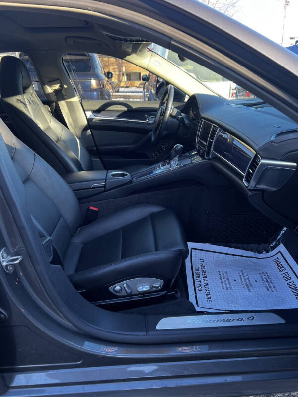 2014 Porsche Panamera 4