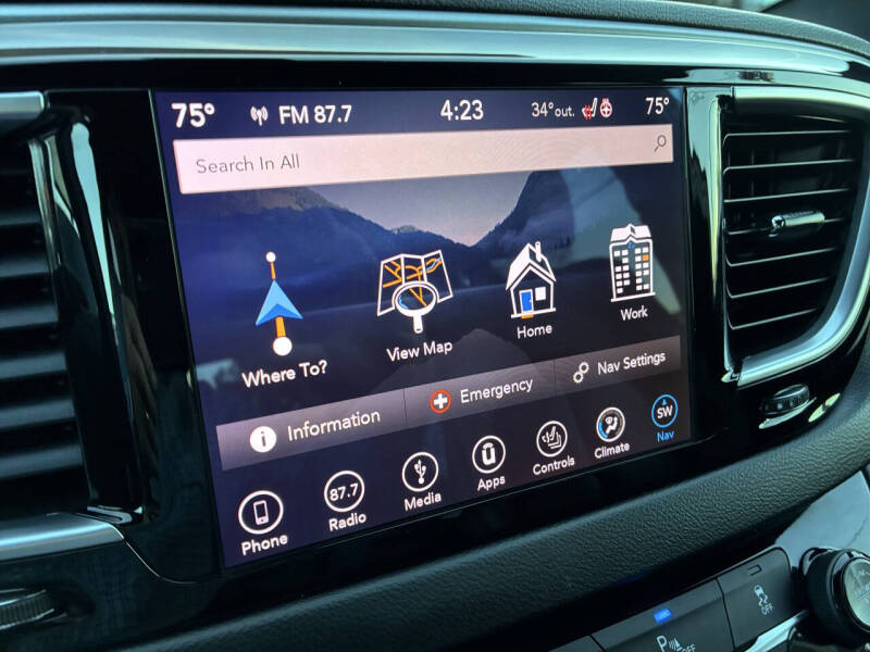 2018 Chrysler Pacifica Touring L Plus