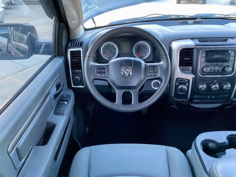 2013 RAM 1500 SLT