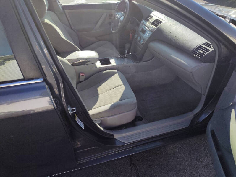 2009 Toyota Camry LE