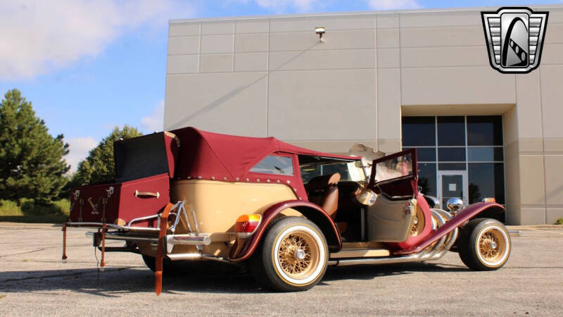 1974 Excalibur Phaeton