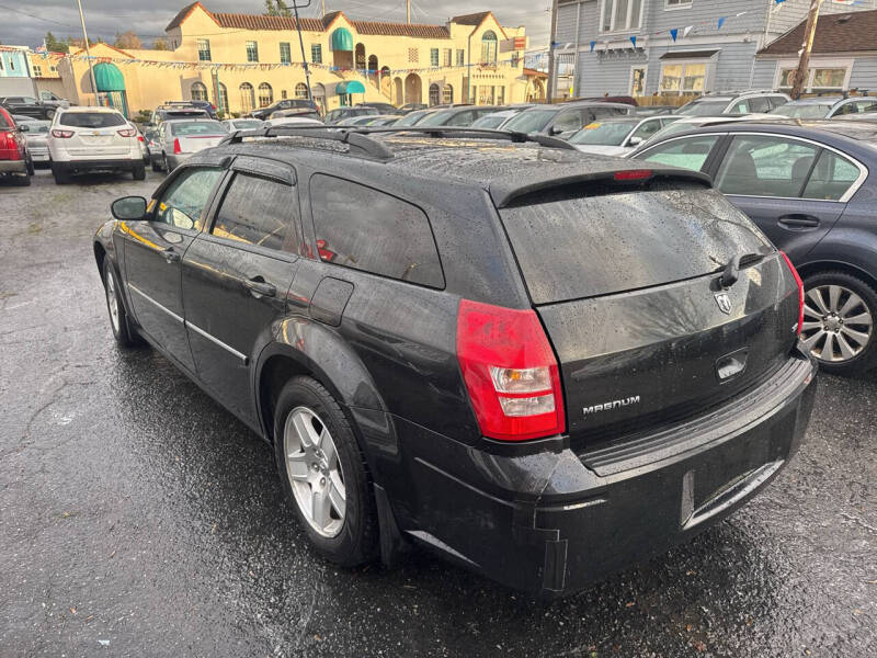 2005 Dodge Magnum SXT