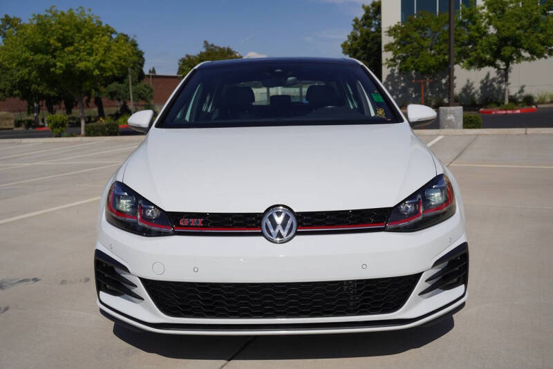 2019 Volkswagen Golf GTI SE