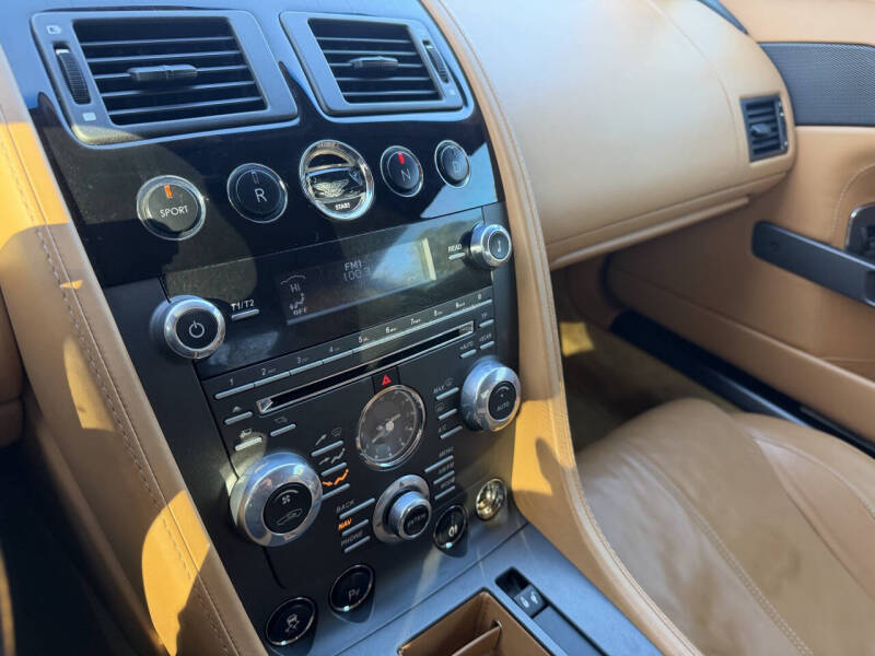 2012 Aston Martin V8 Vantage